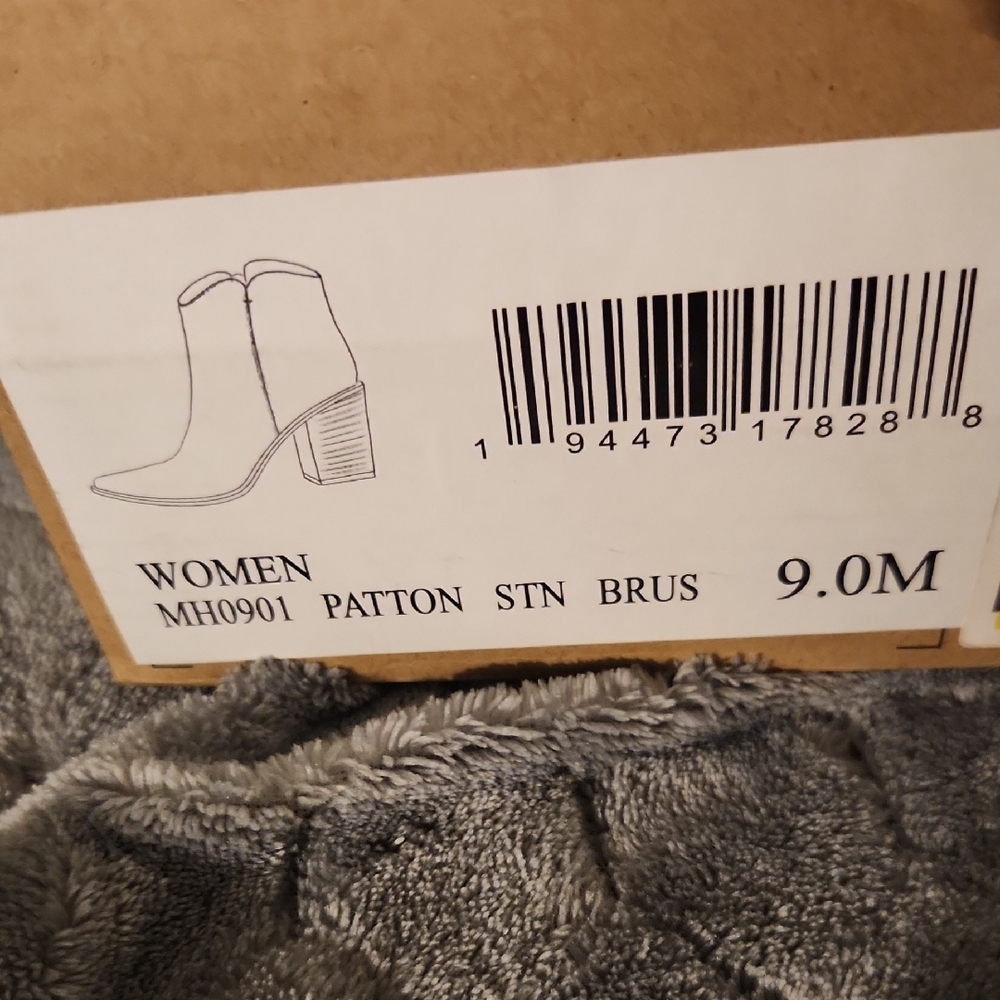 MIA Women's Beige Ankle Booties - Picture 3 of 4